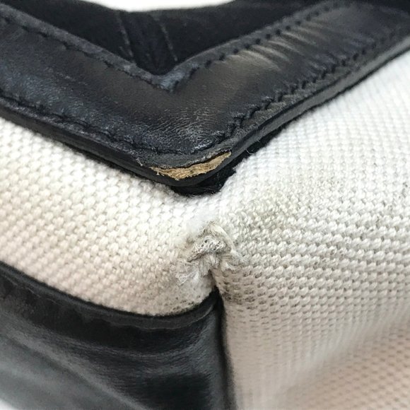 BALENCIAGA Black Leather Tote Bag - Picture 10 of 11